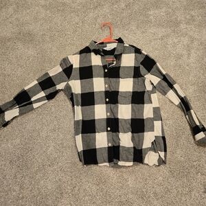 Female old navy flannel long sleeve